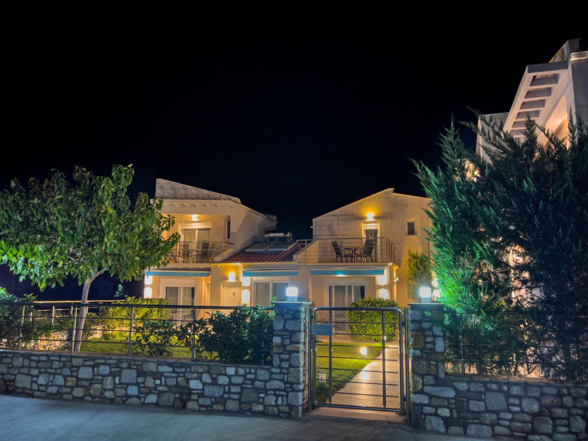 Yalos Beach Maisonettes Skála Sotíros Eksteriør billede