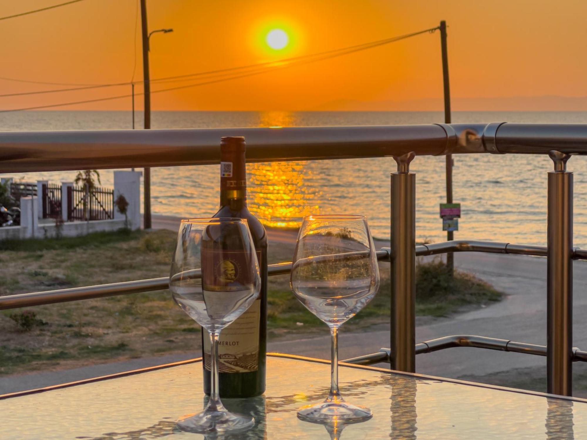 Yalos Beach Maisonettes Skála Sotíros Eksteriør billede
