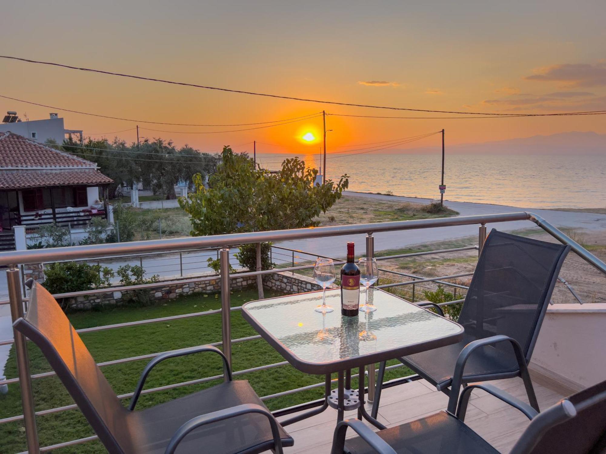 Yalos Beach Maisonettes Skála Sotíros Eksteriør billede